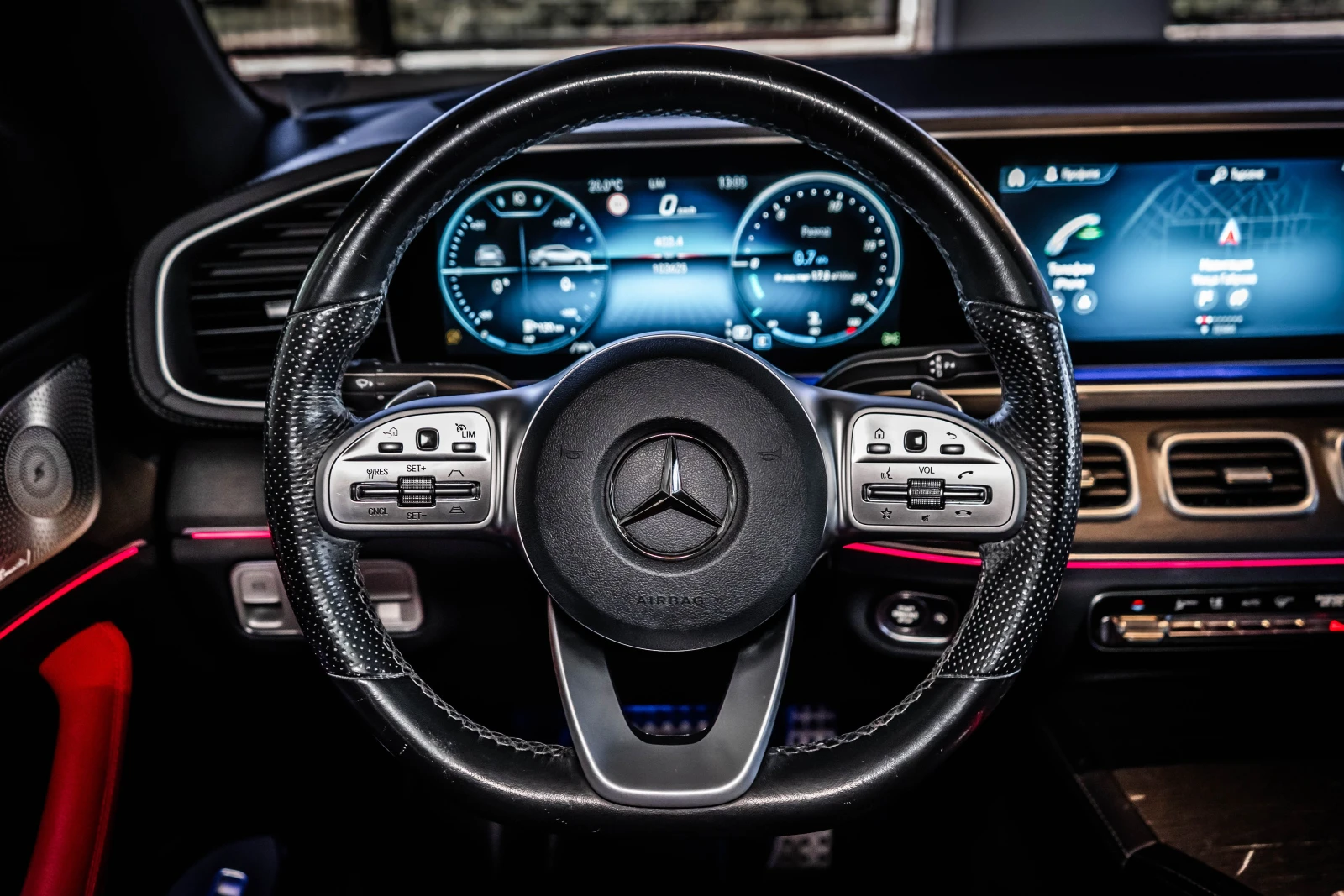 Mercedes-Benz GLE 400 d 4M* AMG* Pano* Burmester* 360* Night, снимка 10 - Автомобили и джипове - 54331036