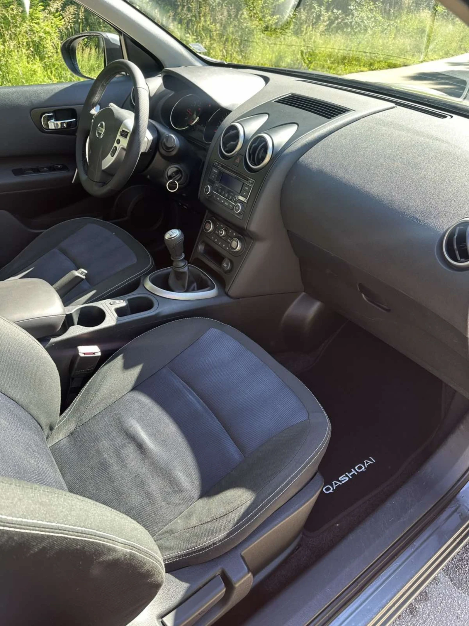 Nissan Qashqai 1.5DCI, снимка 12 - Автомобили и джипове - 54727347