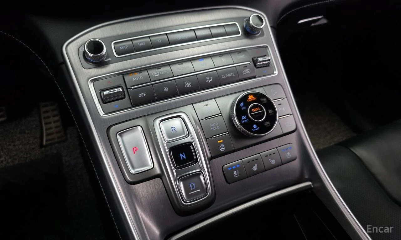 Hyundai Santa fe 2.2D* CALLIGRAPHY* DISTRONIC* HEAD-UP* ОБДУХ* 360 , снимка 14 - Автомобили и джипове - 55012769