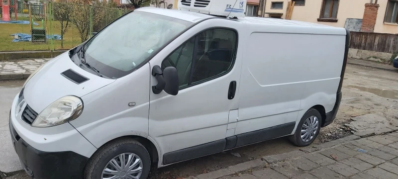 Renault Trafic, снимка 4 - Бусове и автобуси - 48611700