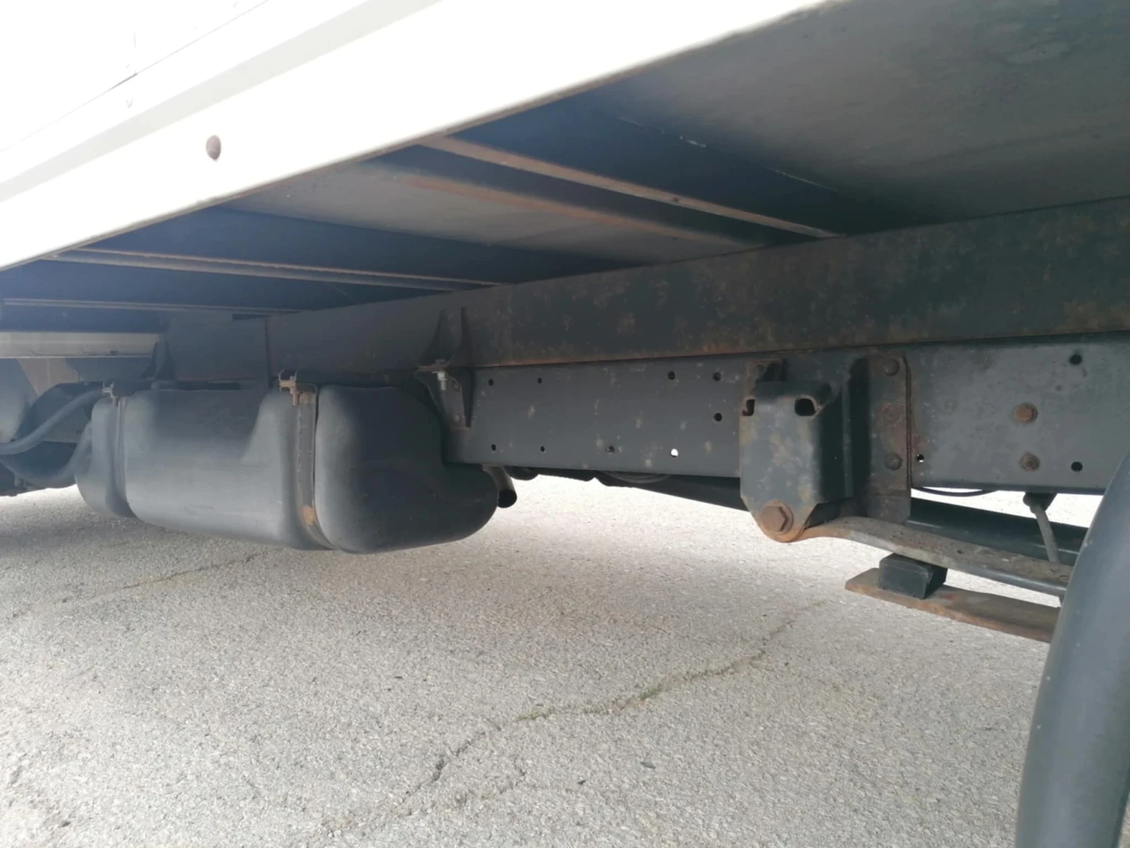 Iveco Daily 2.3 HPT 35S14 - изображение 9