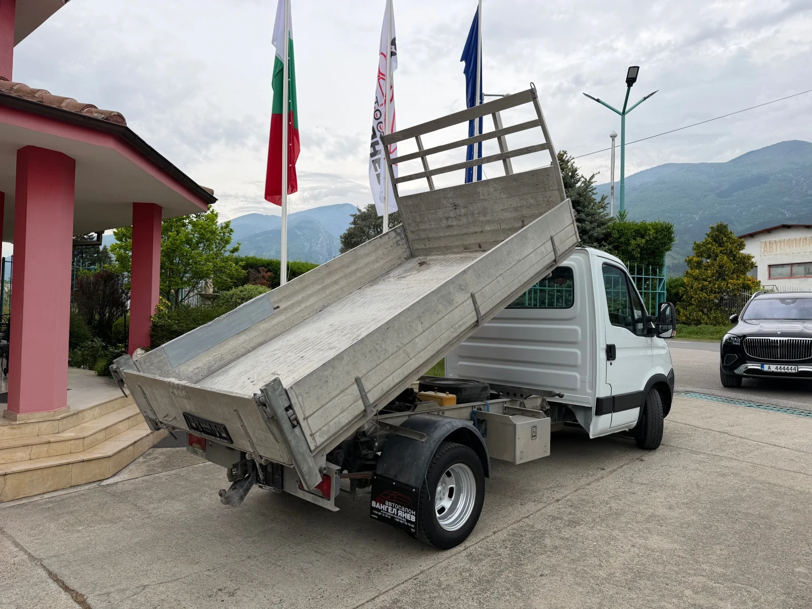 Iveco Daily 3.0HPI* 35C15* Тристранен самосвал* 3.20 метра кош, снимка 9 - Бусове и автобуси - 54476102