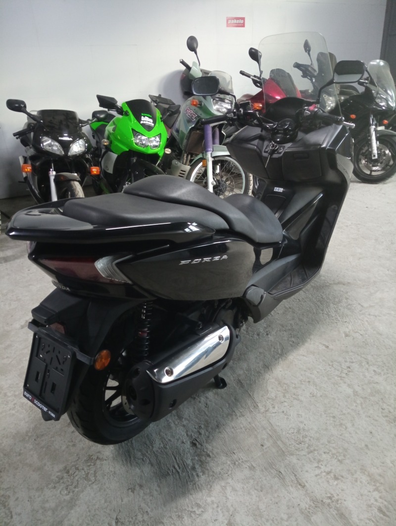 Honda Forza 300i, снимка 4 - Мотоциклети и мототехника - 45967825