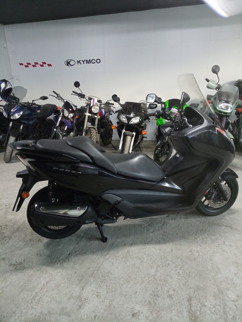 Honda Forza 300i, снимка 3 - Мотоциклети и мототехника - 45967825