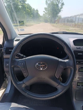Toyota Avensis газ, снимка 6