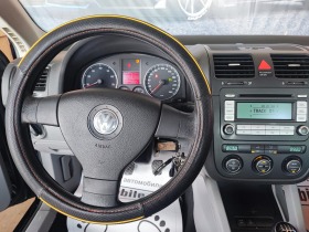 VW Jetta 1.6i, снимка 10 - Автомобили и джипове - 44631922