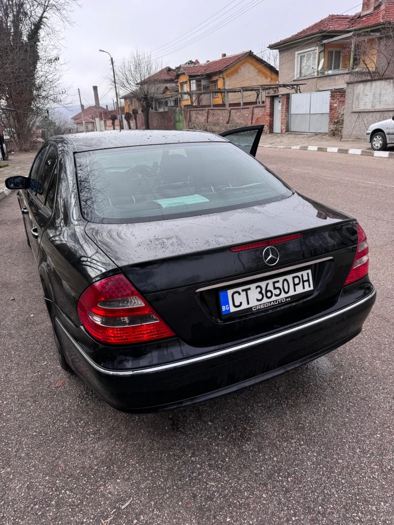 Mercedes-Benz E 220 2.2 Cdi Face 2006, снимка 2 - Автомобили и джипове - 48959658