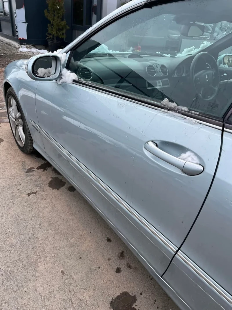 Mercedes-Benz CLK 272, снимка 10 - Автомобили и джипове - 49303875