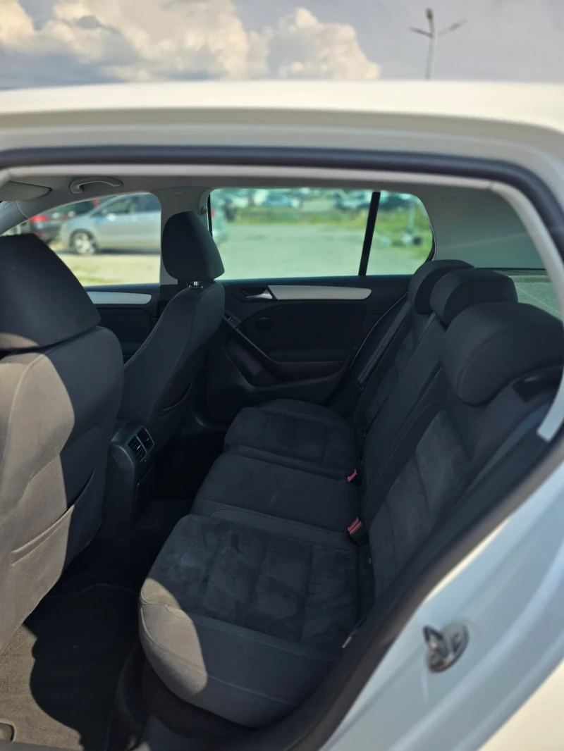 VW Golf 2.0TDI 140 K Highline, снимка 10 - Автомобили и джипове - 51032904