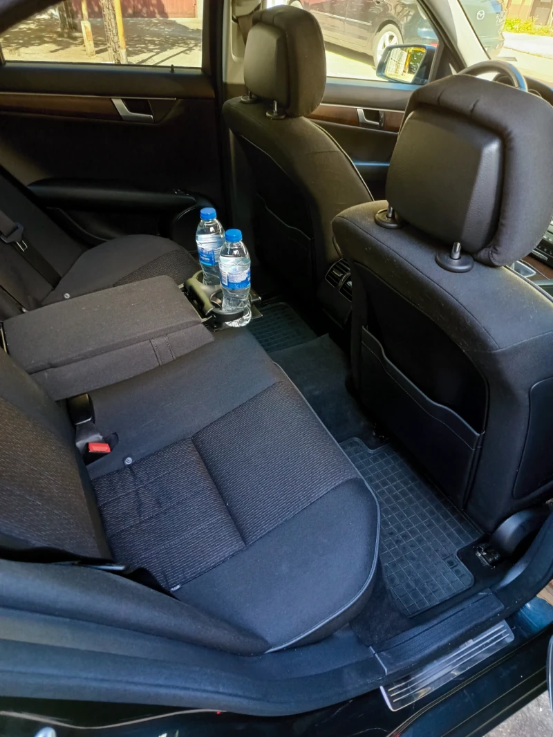Mercedes-Benz C 200 2.2 , снимка 13 - Автомобили и джипове - 52158593