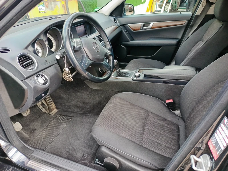 Mercedes-Benz C 200 2.2 , снимка 11 - Автомобили и джипове - 52158593
