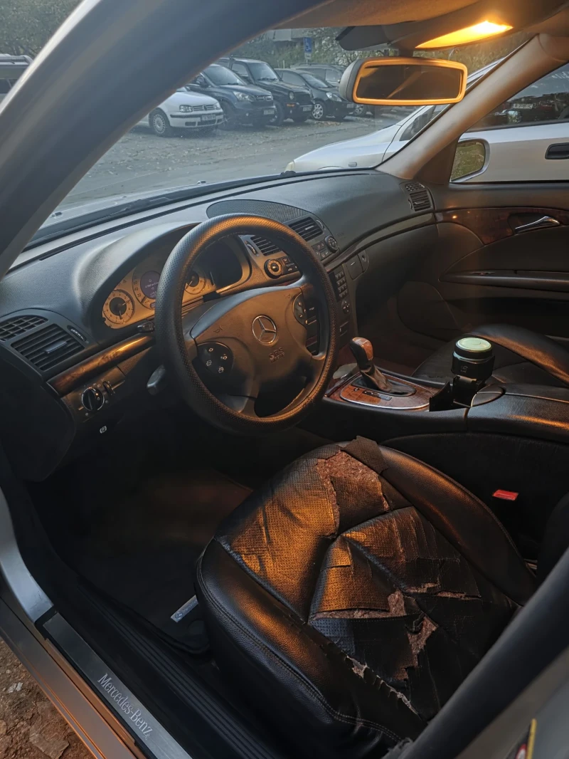 Mercedes-Benz E 270, снимка 6 - Автомобили и джипове - 52326446