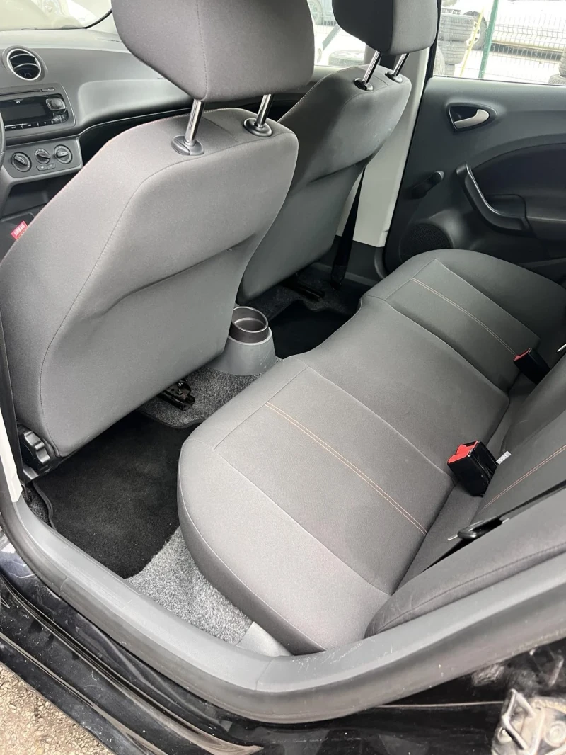 Seat Ibiza 1.2 clima , снимка 8 - Автомобили и джипове - 52528530