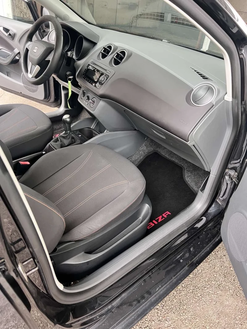 Seat Ibiza 1.2 clima , снимка 7 - Автомобили и джипове - 52528530