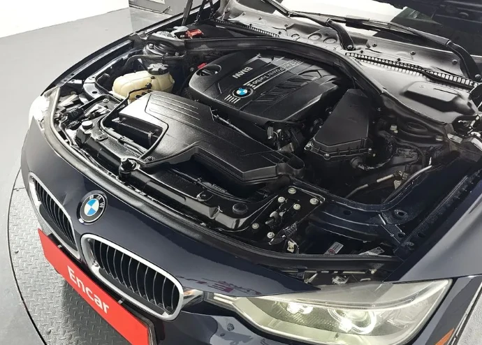 BMW 320 xDrive Touring - изображение 6