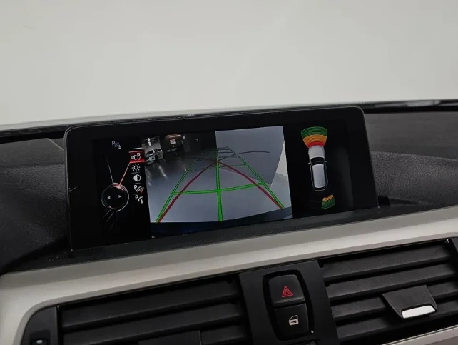 BMW 320 xDrive Touring | Mobile.bg   13