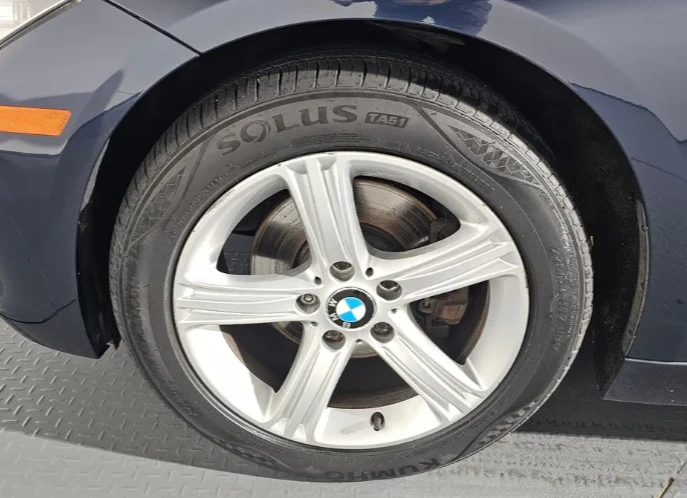 BMW 320 xDrive Touring - изображение 5