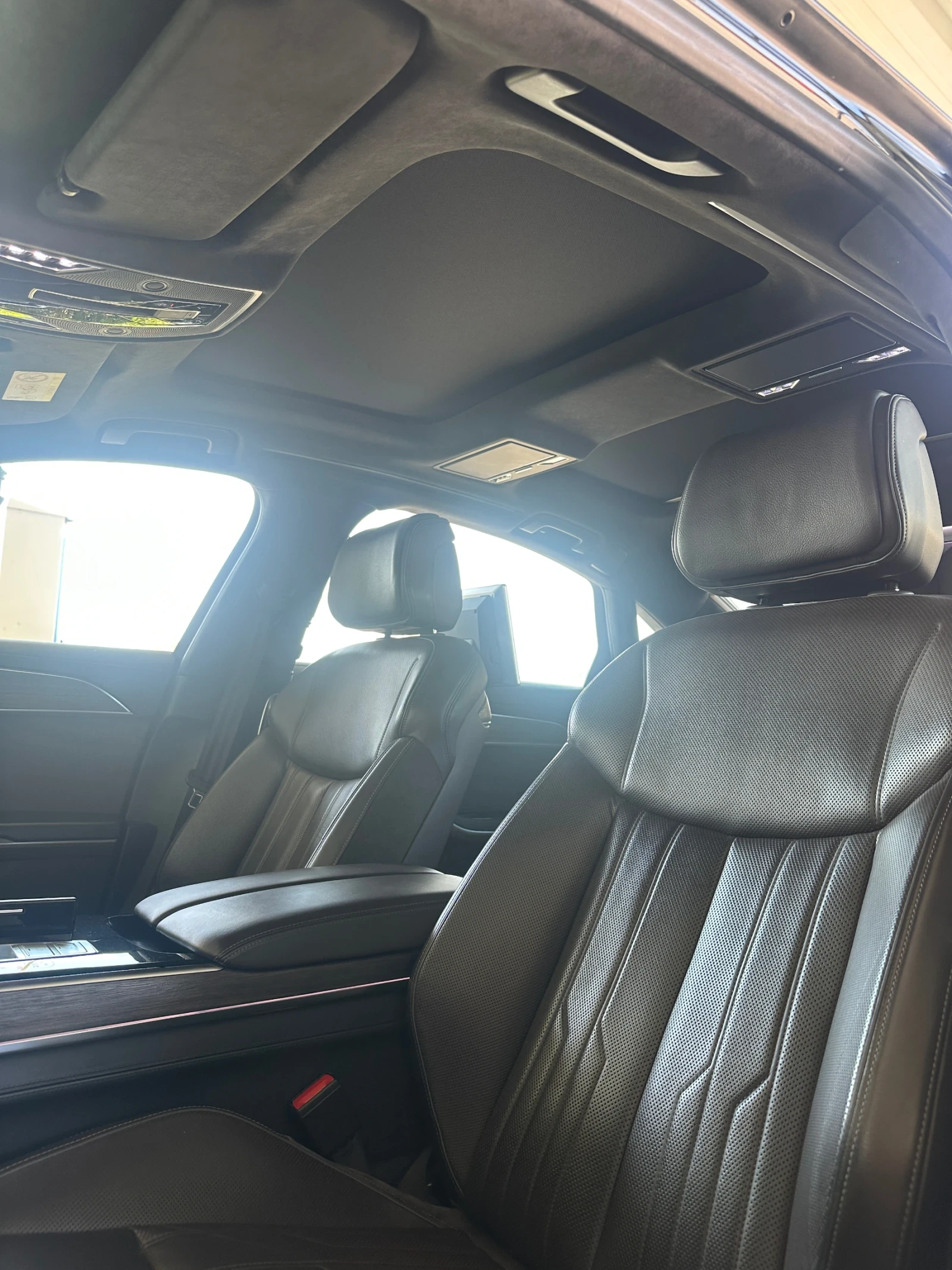 Audi A8  - изображение 8