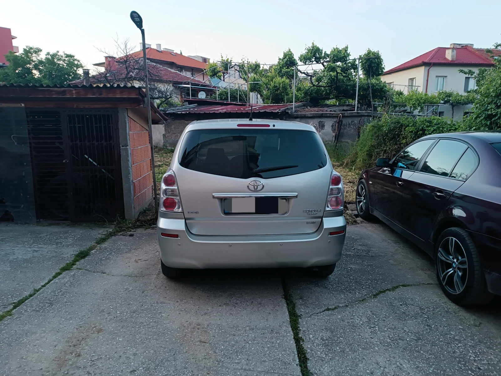 Toyota Corolla verso 2.2 D-4D Facelift  - изображение 6