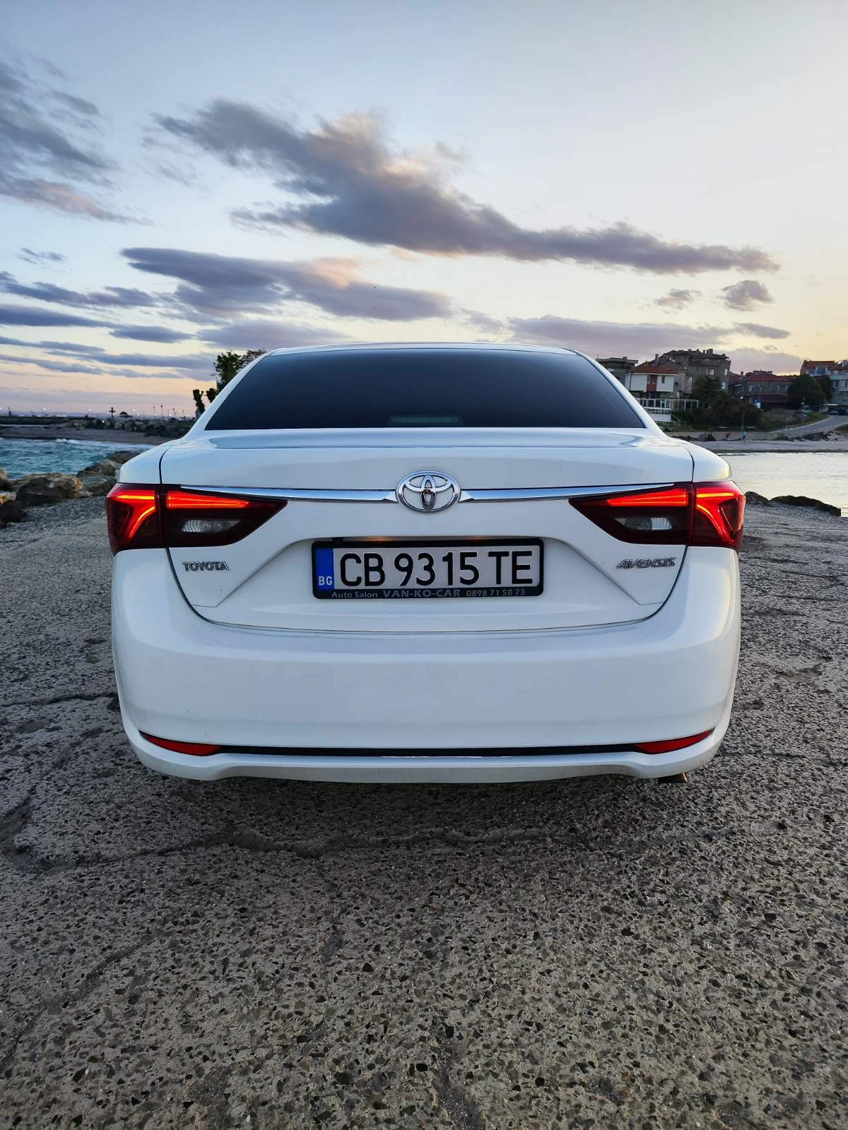 Toyota Avensis  - изображение 5