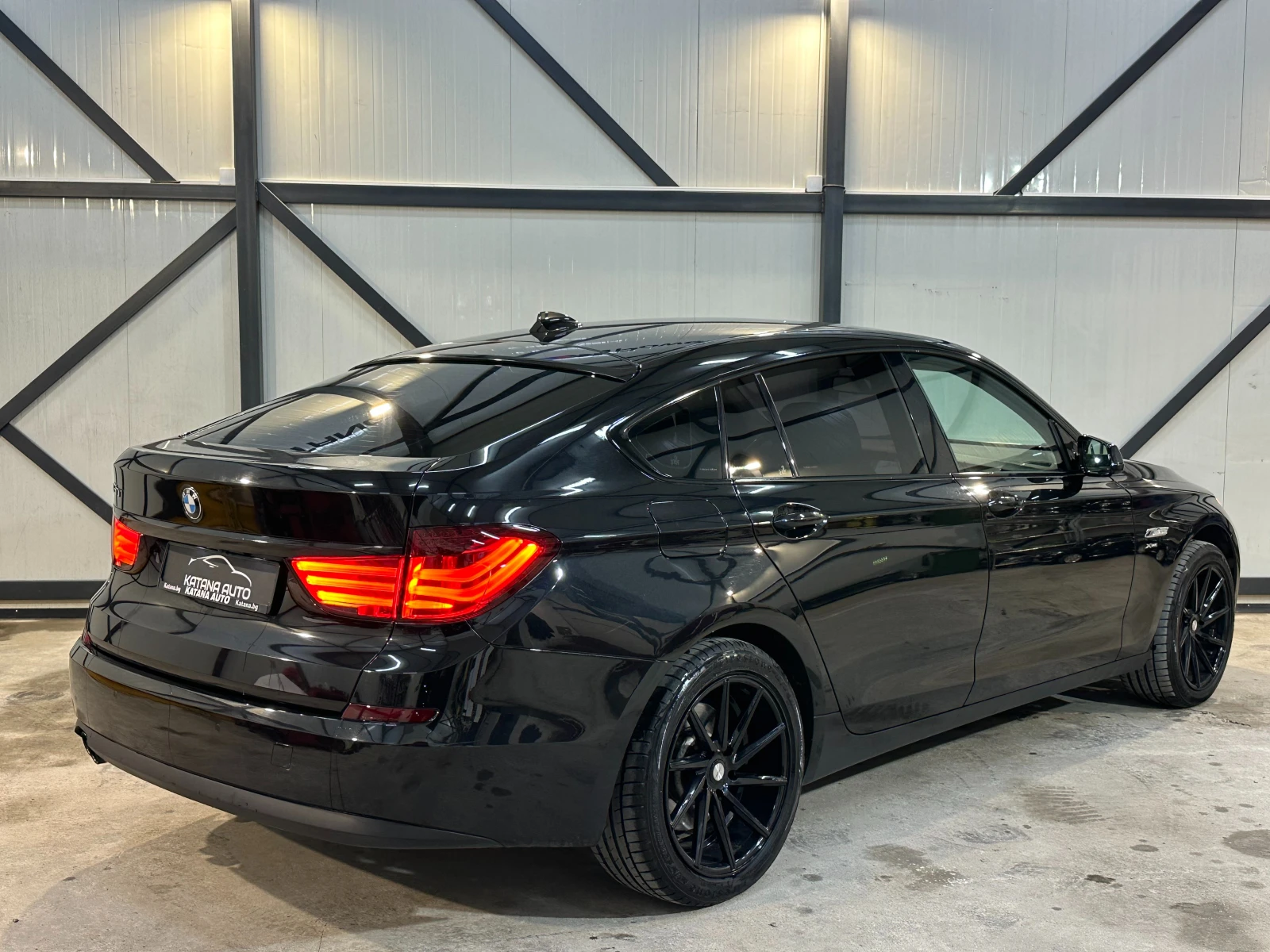 BMW 5 Gran Turismo XD* ОБДУХВАНЕ* ПОДГРЕВ* NAVI* ПАРКТ* СМЕНЕНИ ВЕРИГ - изображение 5