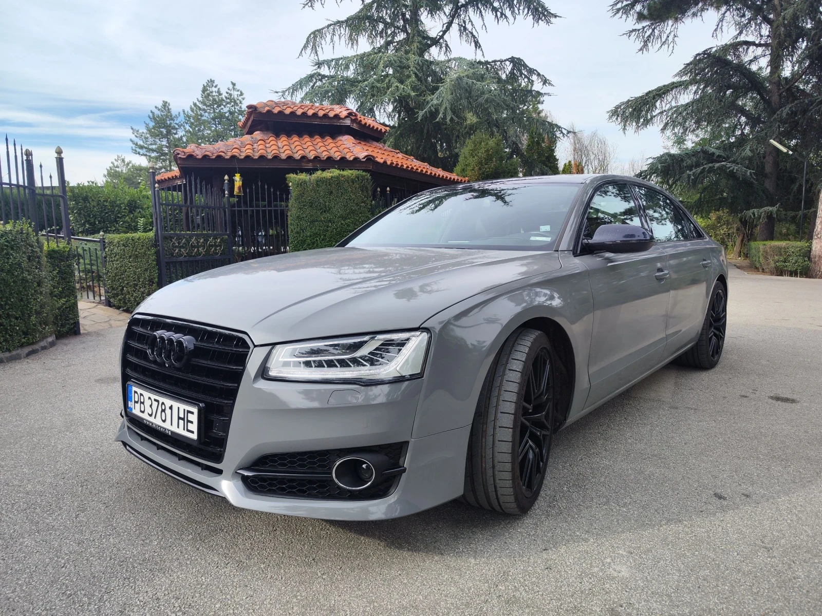 Audi A8 Long - изображение 2