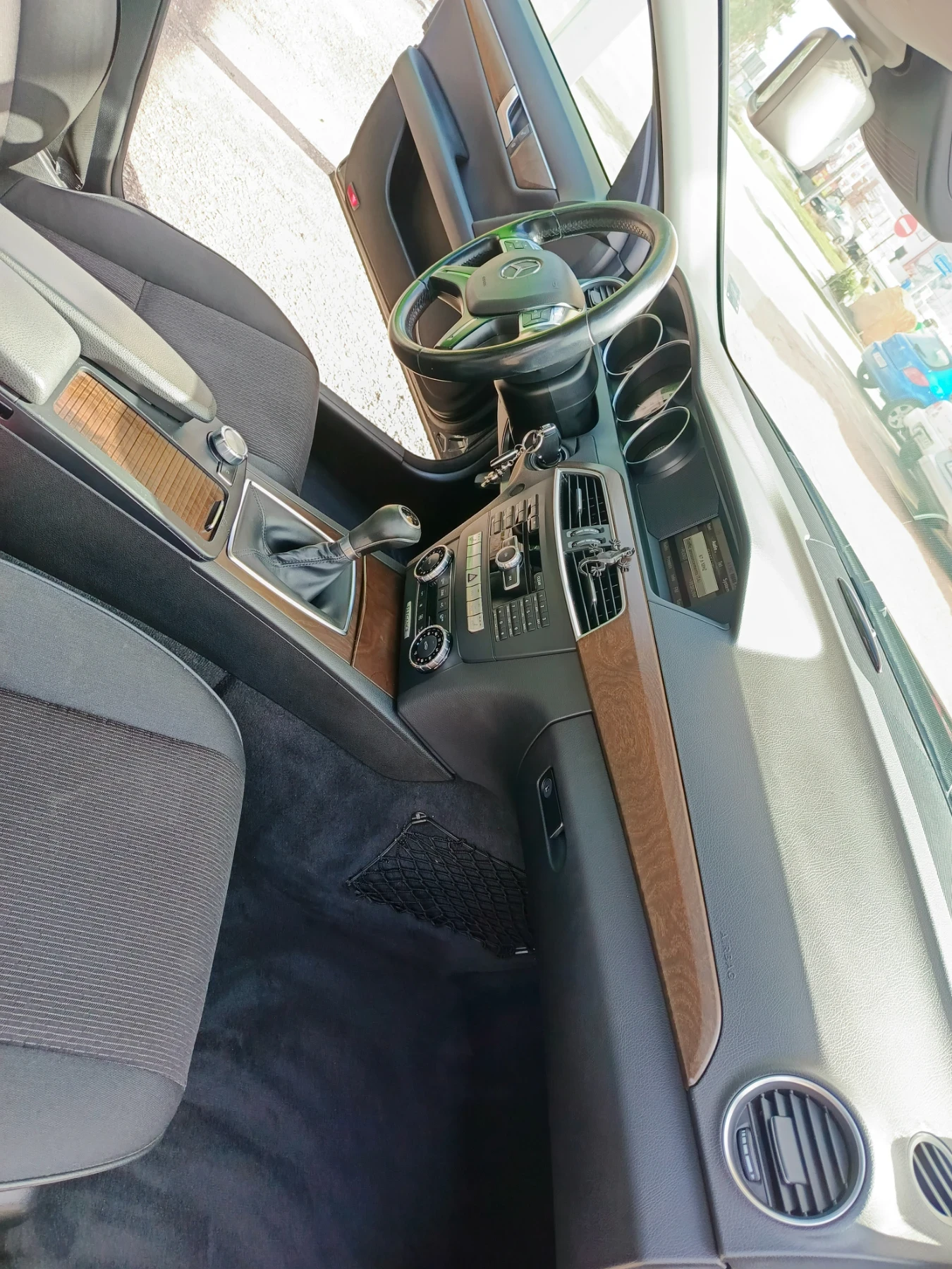 Mercedes-Benz C 200 2.2 , снимка 16 - Автомобили и джипове - 52158593