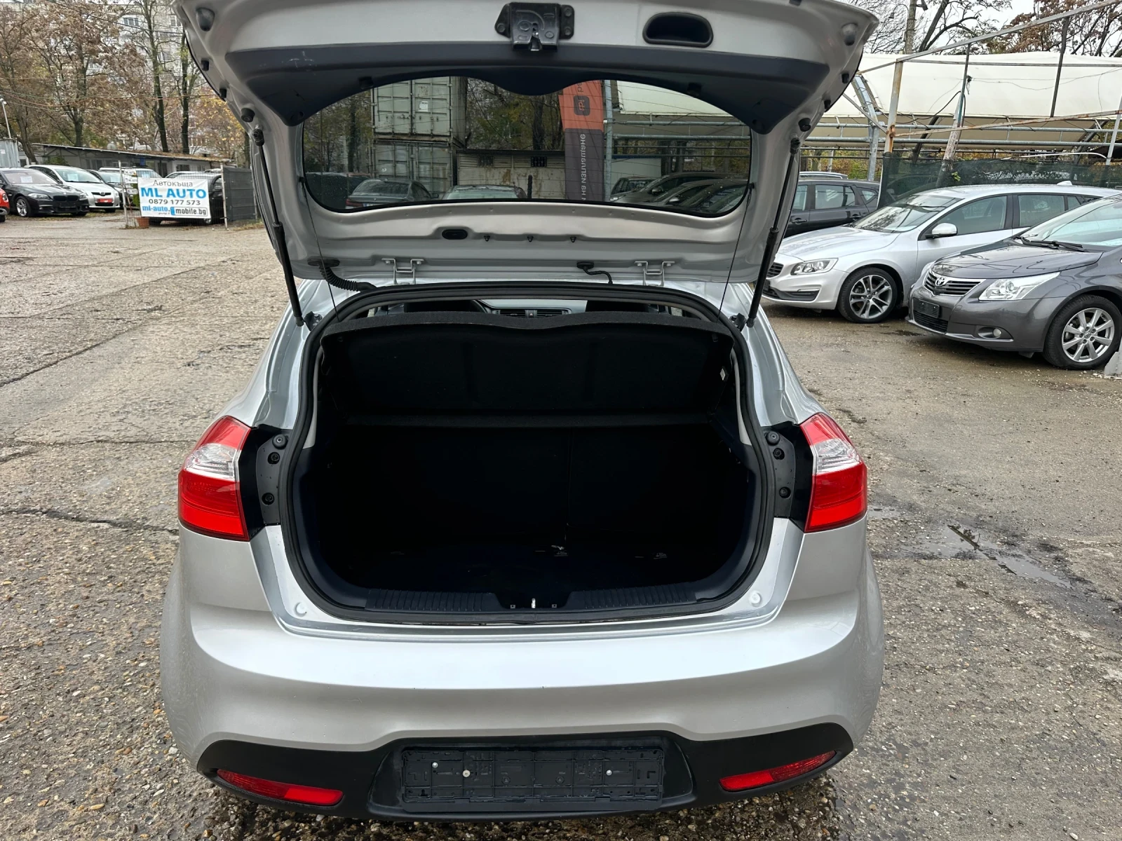 Kia Rio 1.4 CRDI / 90  | Mobile.bg   12