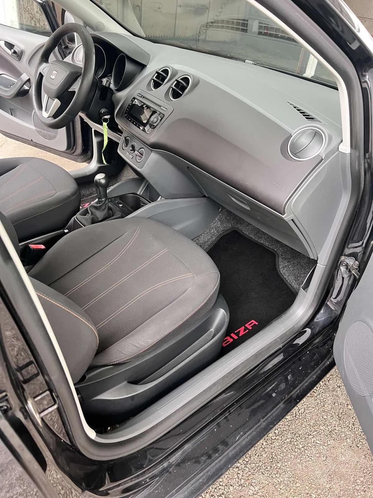 Seat Ibiza 1.2 clima  - изображение 7