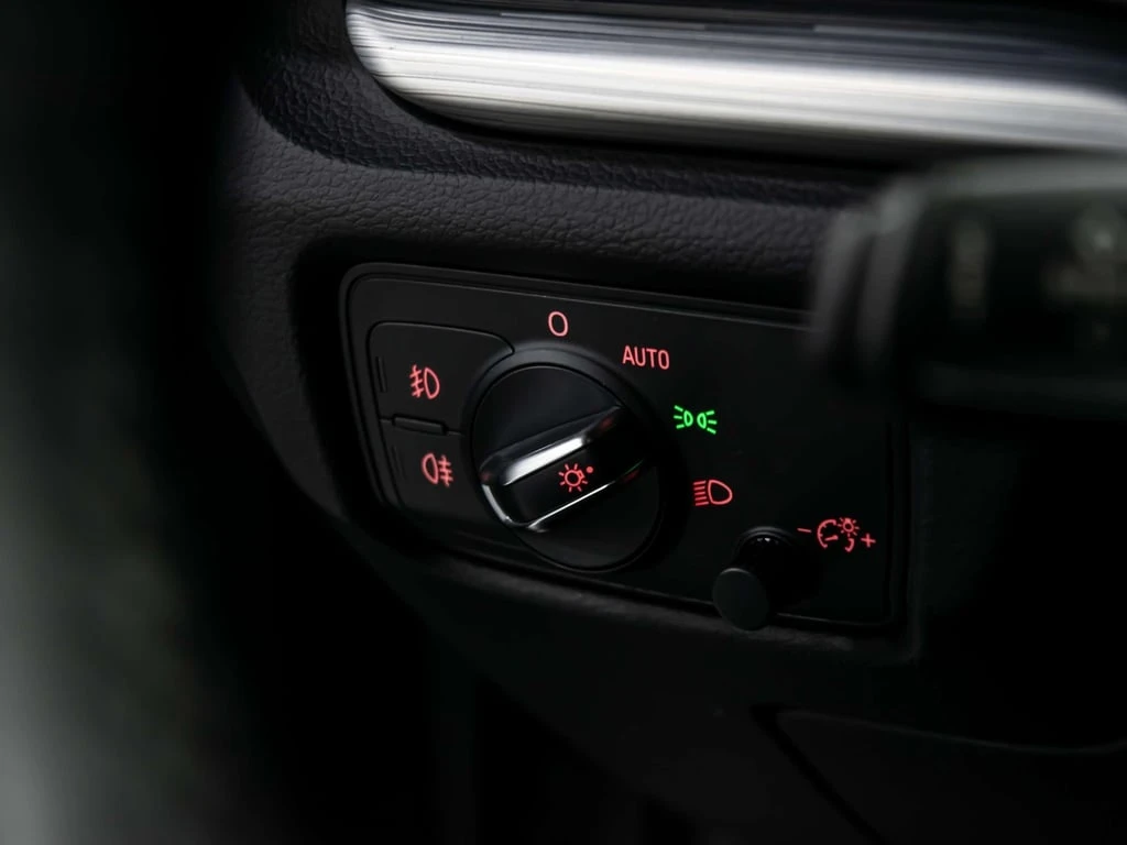 Audi A3 * quattro Premium Plus, quattro Progressiv (Canada - изображение 10