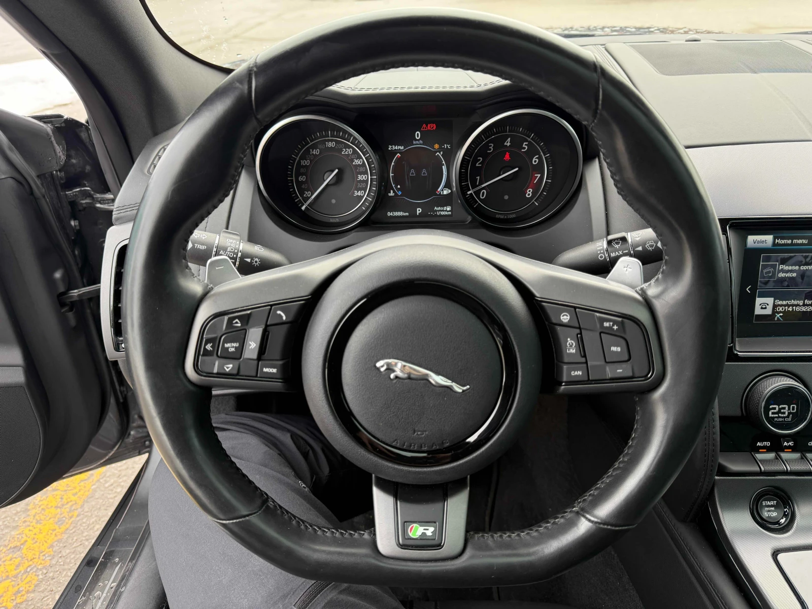 Jaguar F-Type R 5.0L V8 550кс * Възможност за Лизинг*  - изображение 8