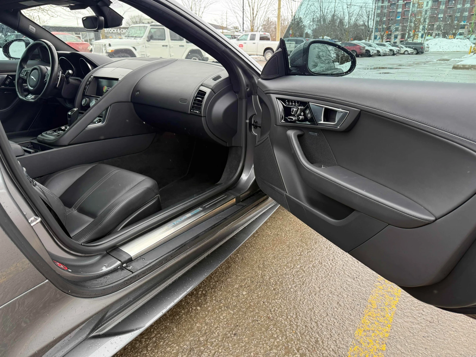 Jaguar F-Type R 5.0L V8 550�� * ���������� �� ������*  | Mobile.bg � ����������� 11