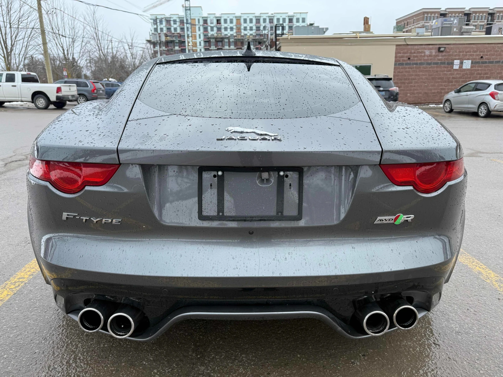 Jaguar F-Type R 5.0L V8 550кс * Възможност за Лизинг*  - изображение 4