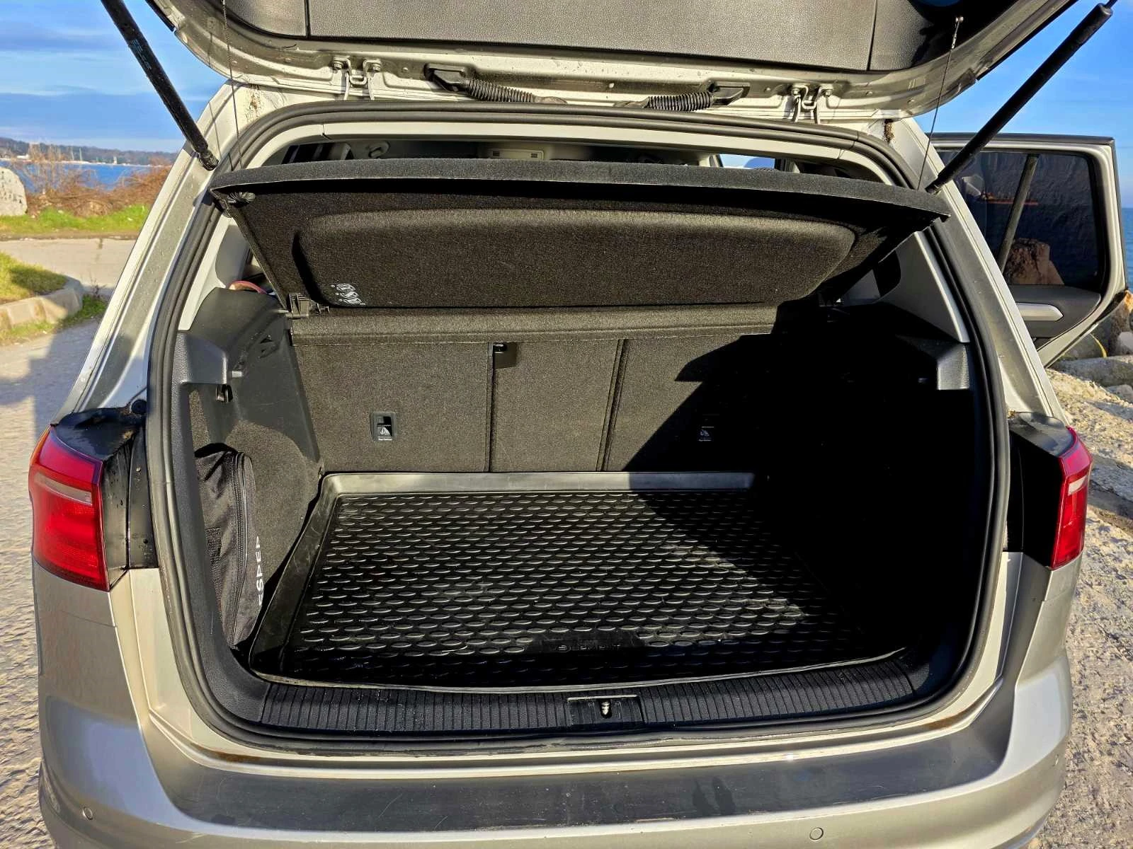 VW Sportsvan | Mobile.bg � ����������� 10