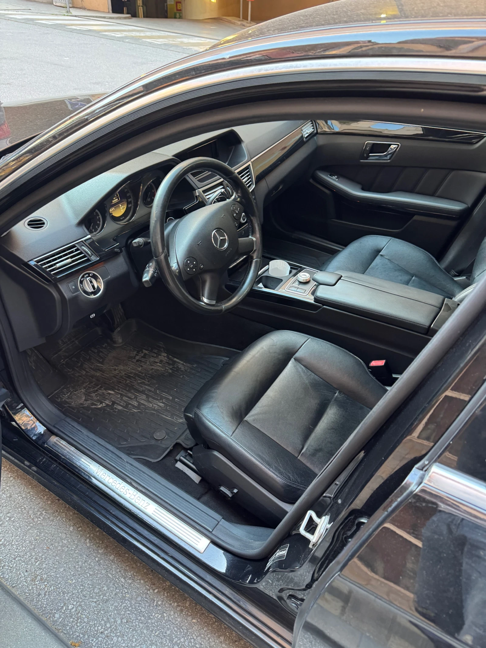 Mercedes-Benz E 220 E220 CDI 7G-TRONIC ! НА ЛИЗИНГ !!, снимка 6 - Автомобили и джипове - 54457176