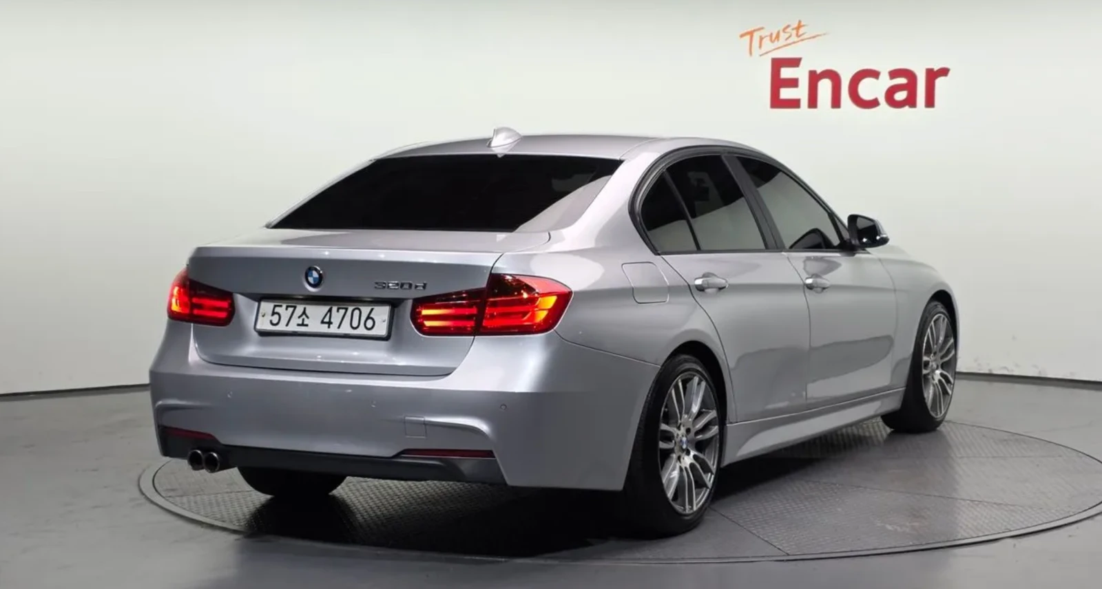 BMW 320 Крайна цена* Автофинансиране* , снимка 3 - Автомобили и джипове - 54562662