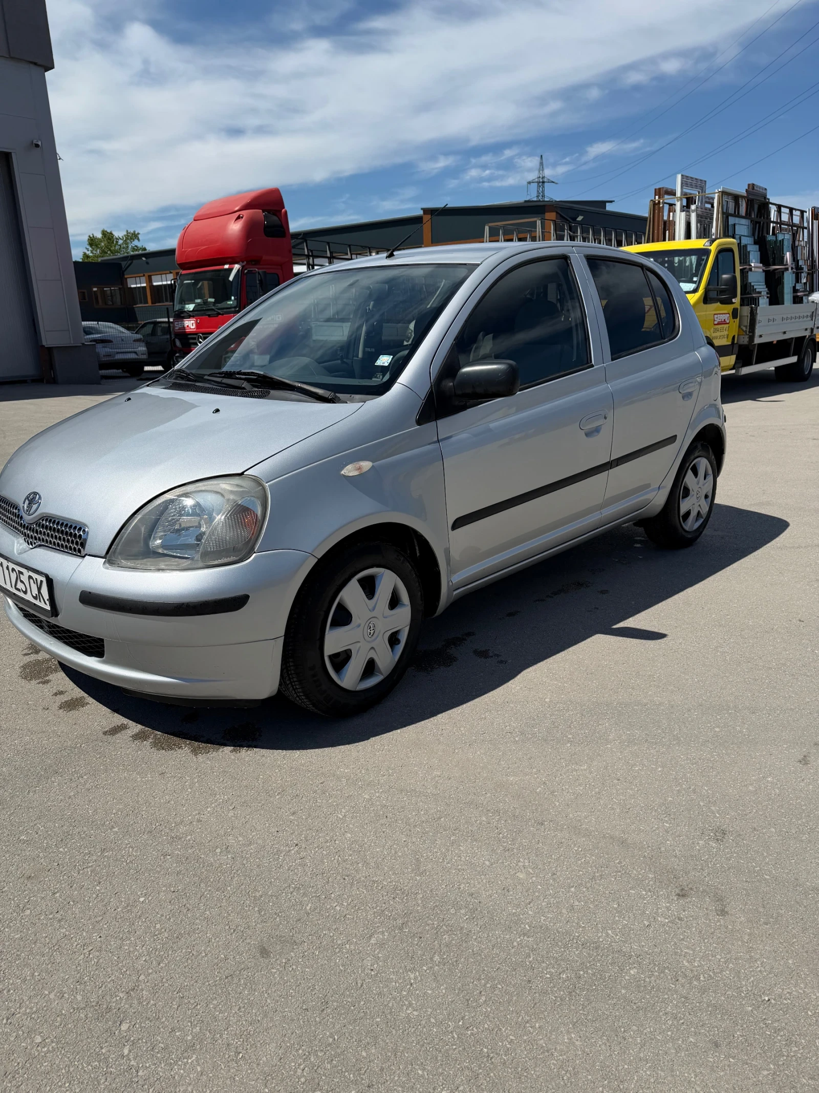 Toyota Yaris, снимка 5 - Автомобили и джипове - 54565640
