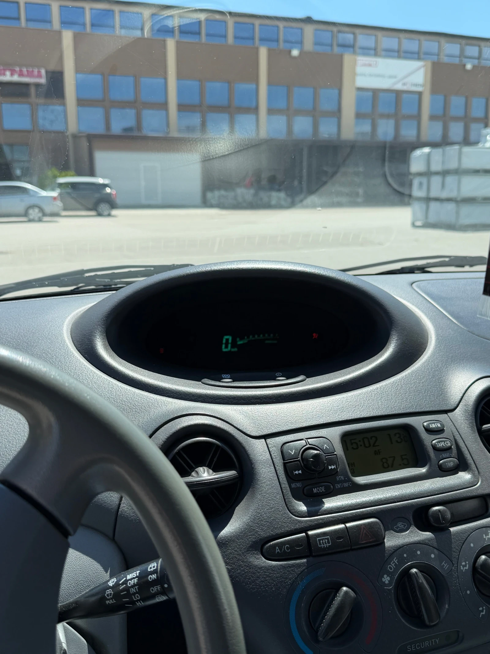 Toyota Yaris, снимка 9 - Автомобили и джипове - 54565640