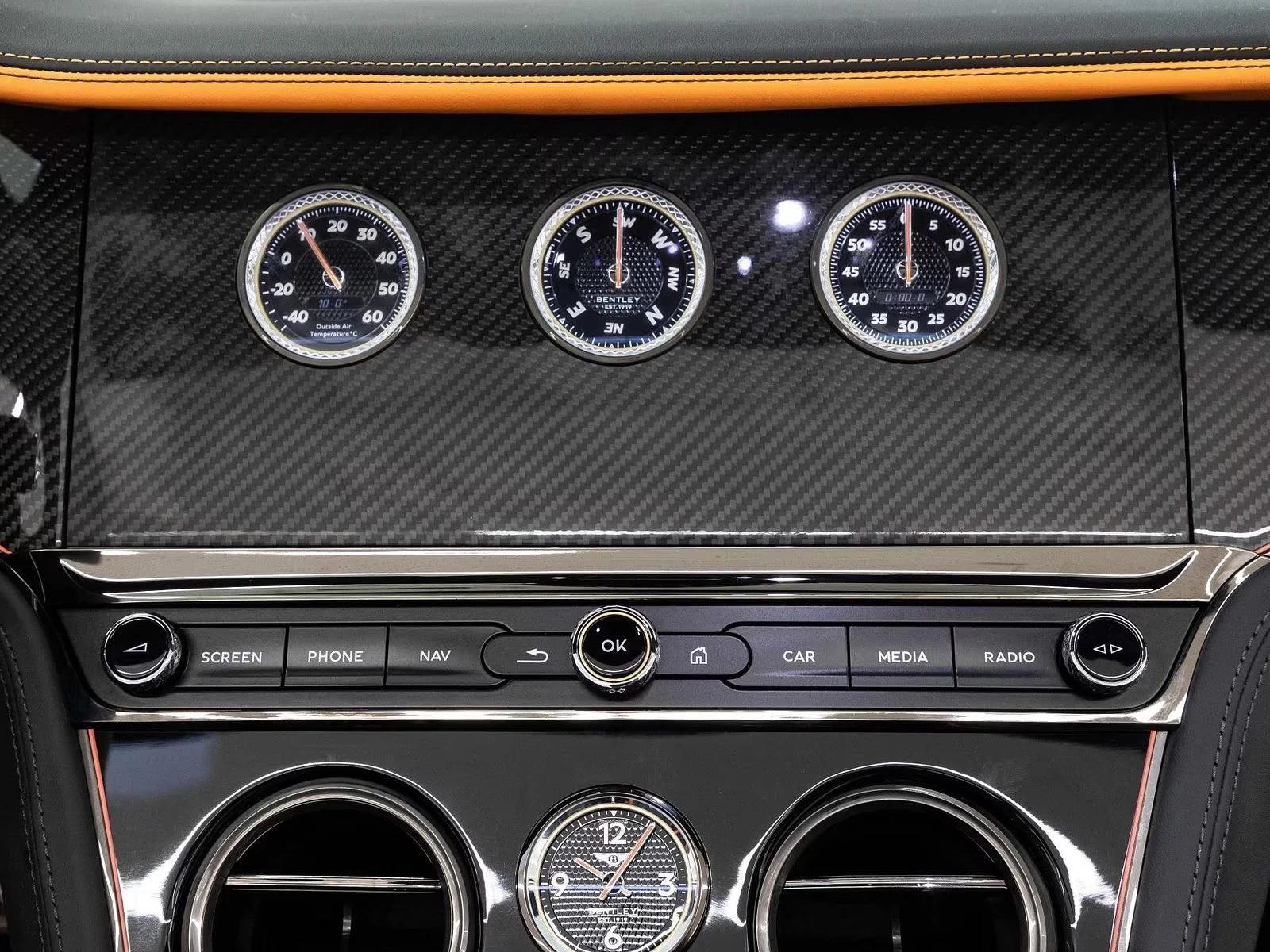 Bentley Continental gt GTC SPEED V8 HYBRID / FIRST EDITION / CERAMIC / , снимка 13 - Автомобили и джипове - 54821901