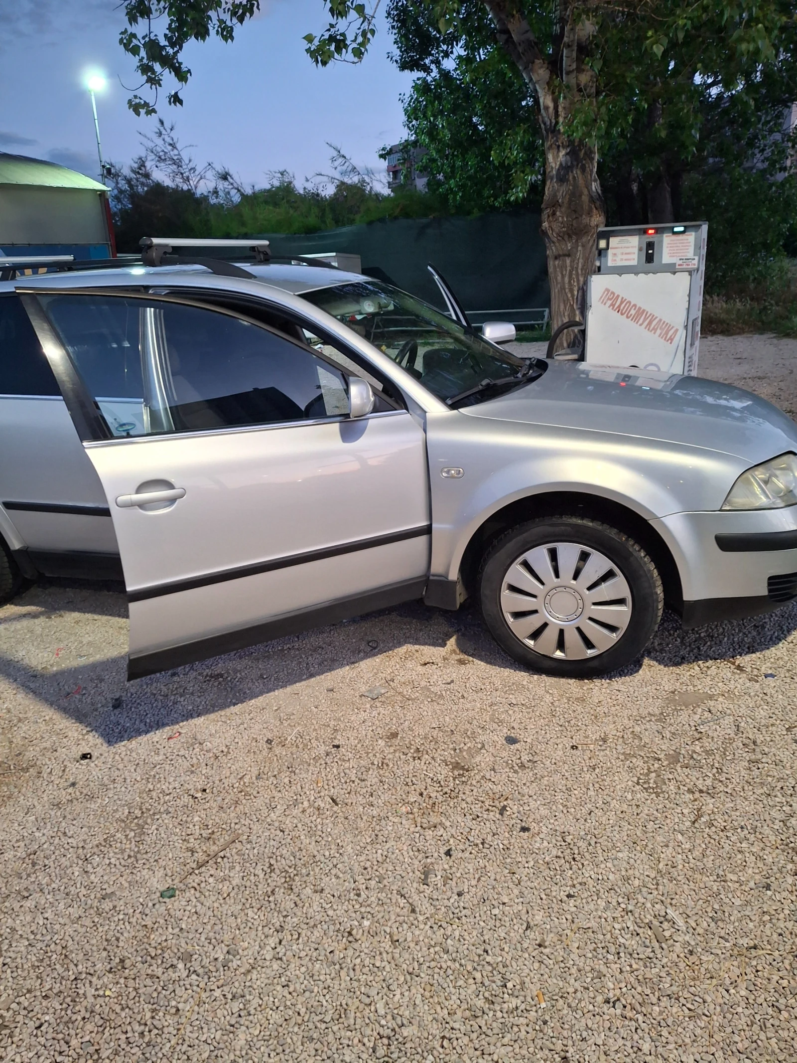 VW Passat, снимка 13 - Автомобили и джипове - 54902467