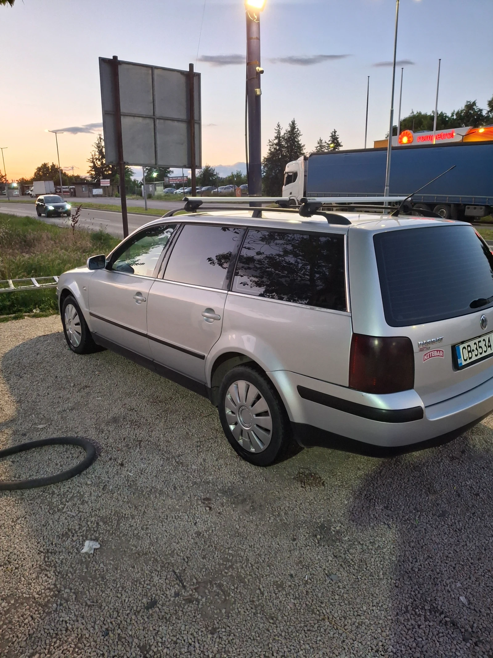 VW Passat, снимка 10 - Автомобили и джипове - 54902467