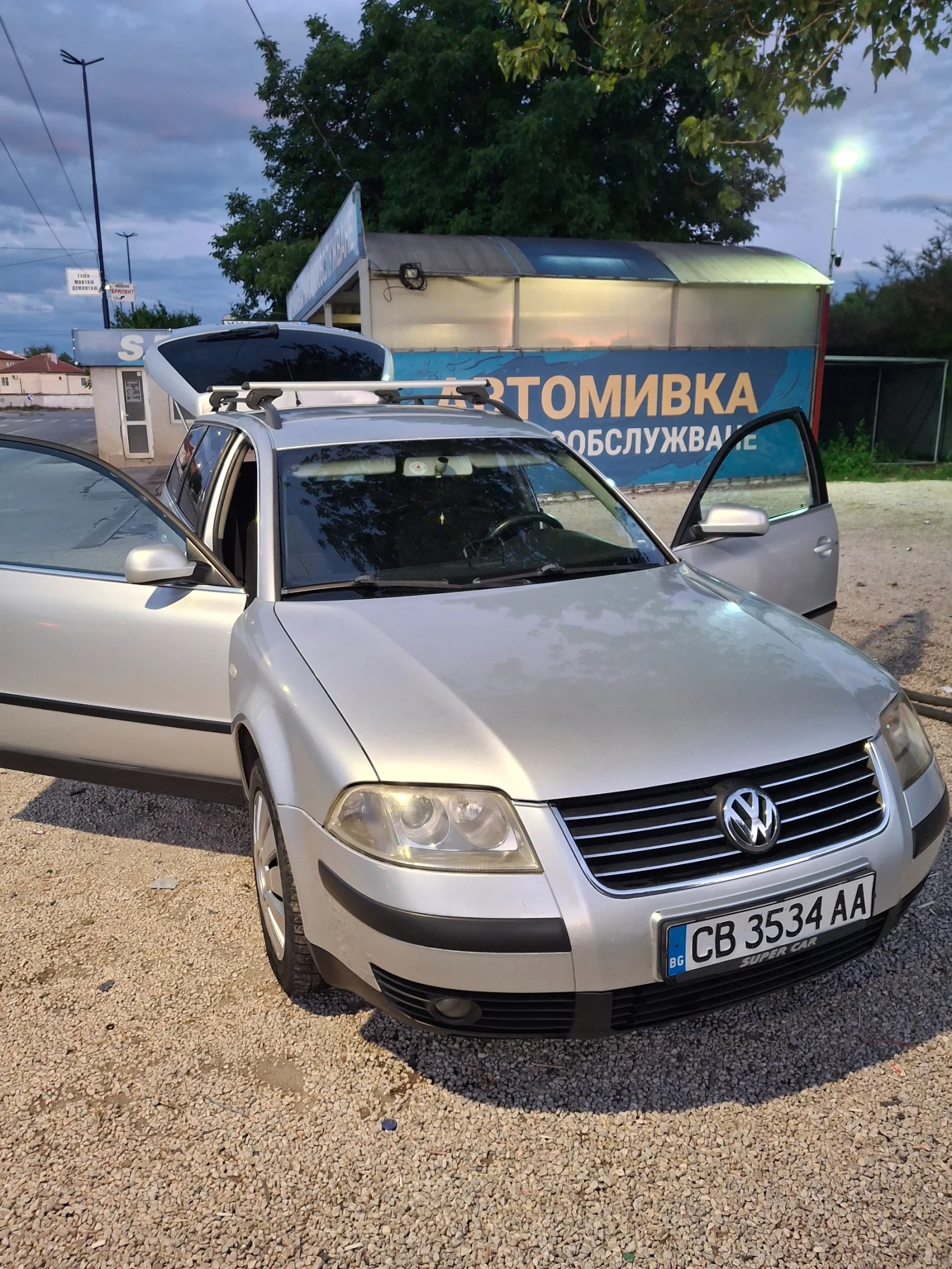 VW Passat, снимка 14 - Автомобили и джипове - 54902467