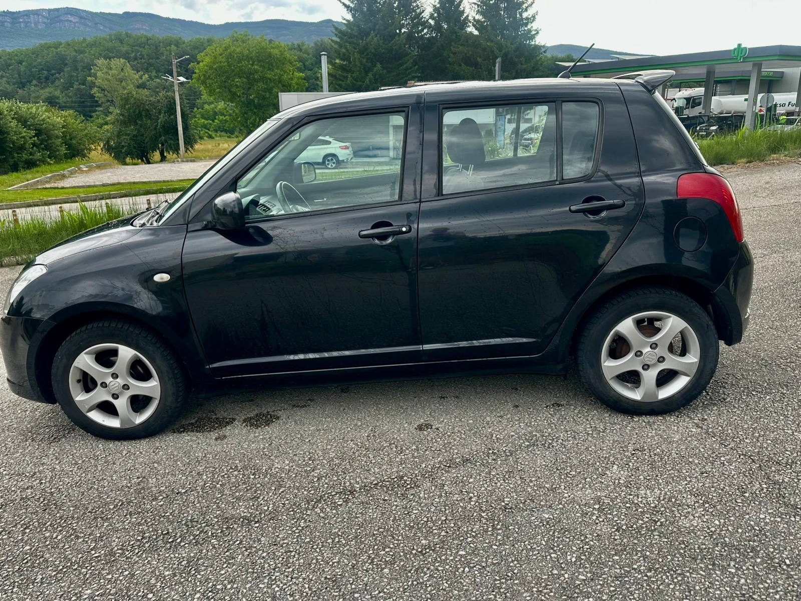 Suzuki Swift 1.3i 4x4 ИТАЛИЯ, снимка 4 - Автомобили и джипове - 54976420