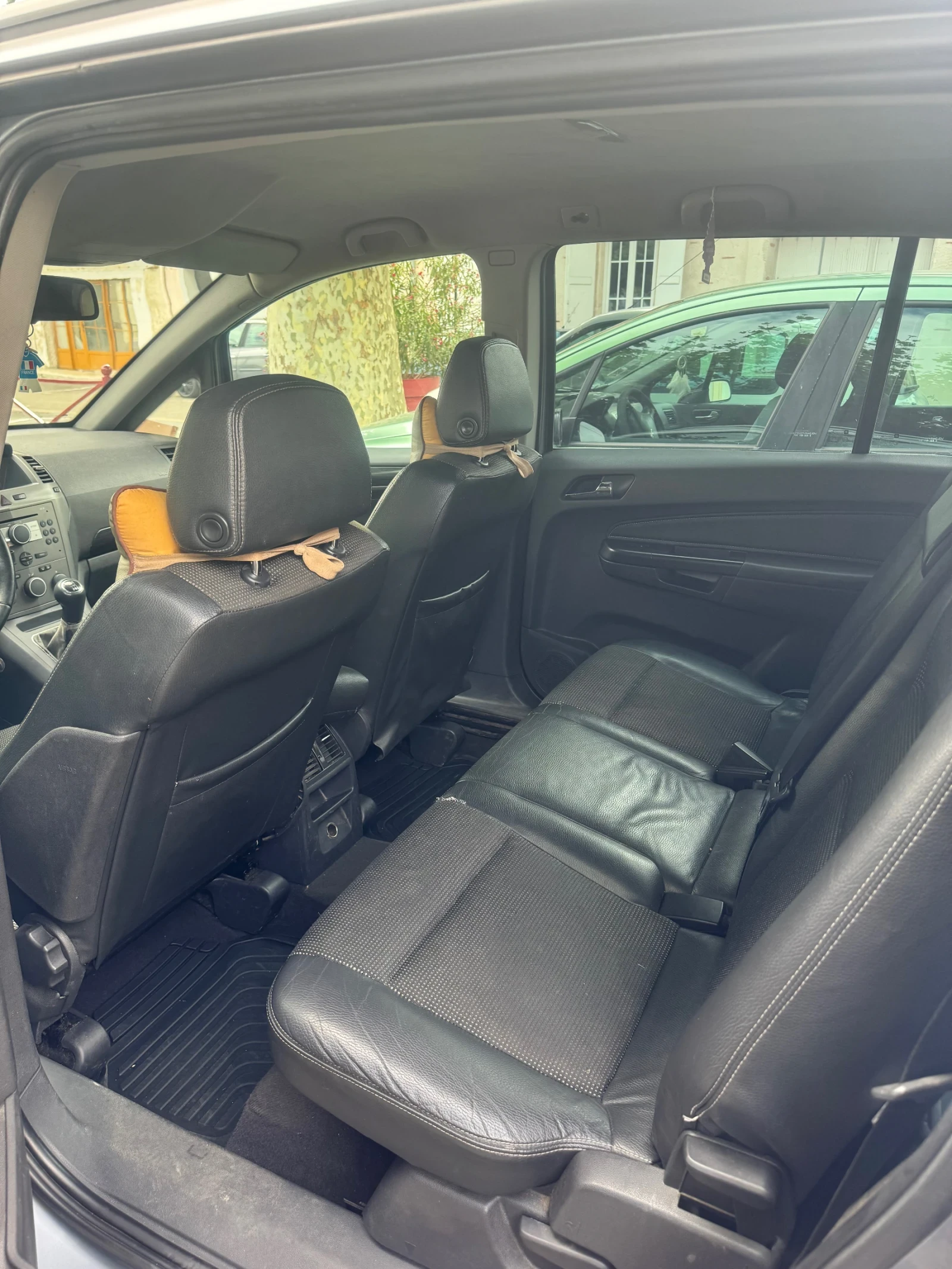 Opel Zafira 1.9 150 к.с, снимка 6 - Автомобили и джипове - 54988504