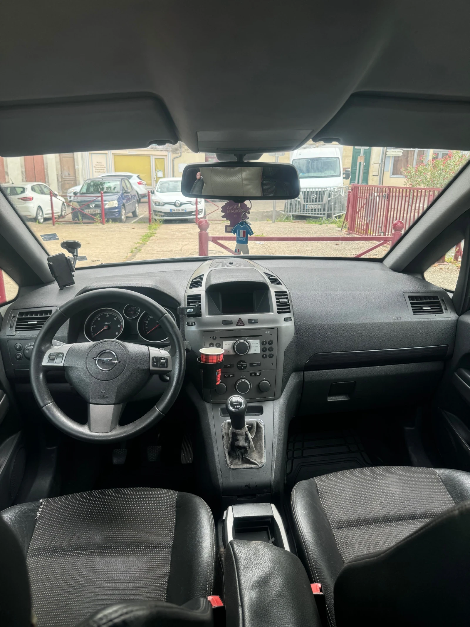 Opel Zafira 1.9 150 к.с, снимка 5 - Автомобили и джипове - 54988504