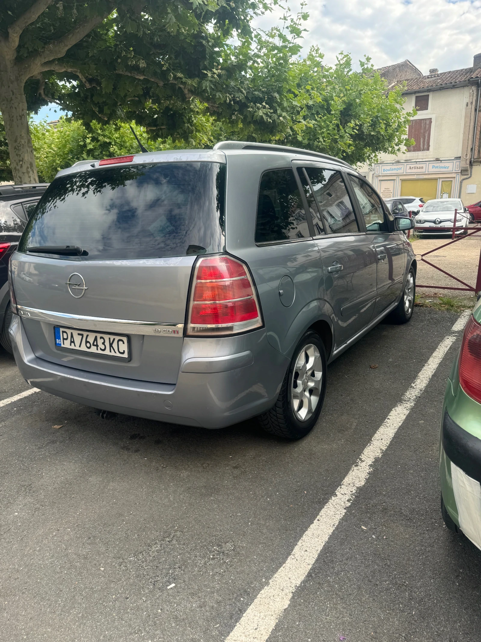 Opel Zafira 1.9 150 к.с, снимка 2 - Автомобили и джипове - 54988504