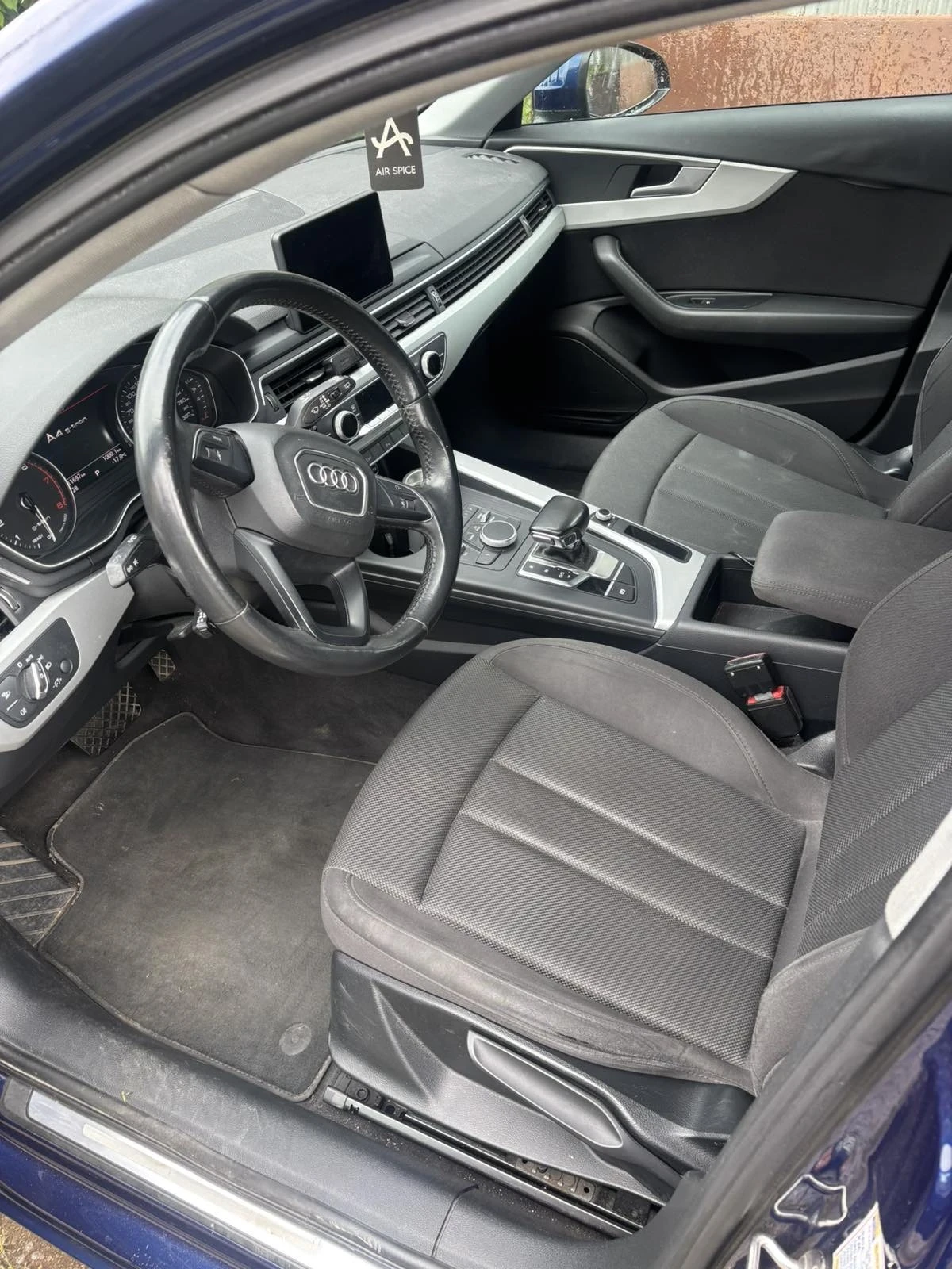 Audi A4 2.0 TFSI G-Tron, снимка 11 - Автомобили и джипове - 55123937