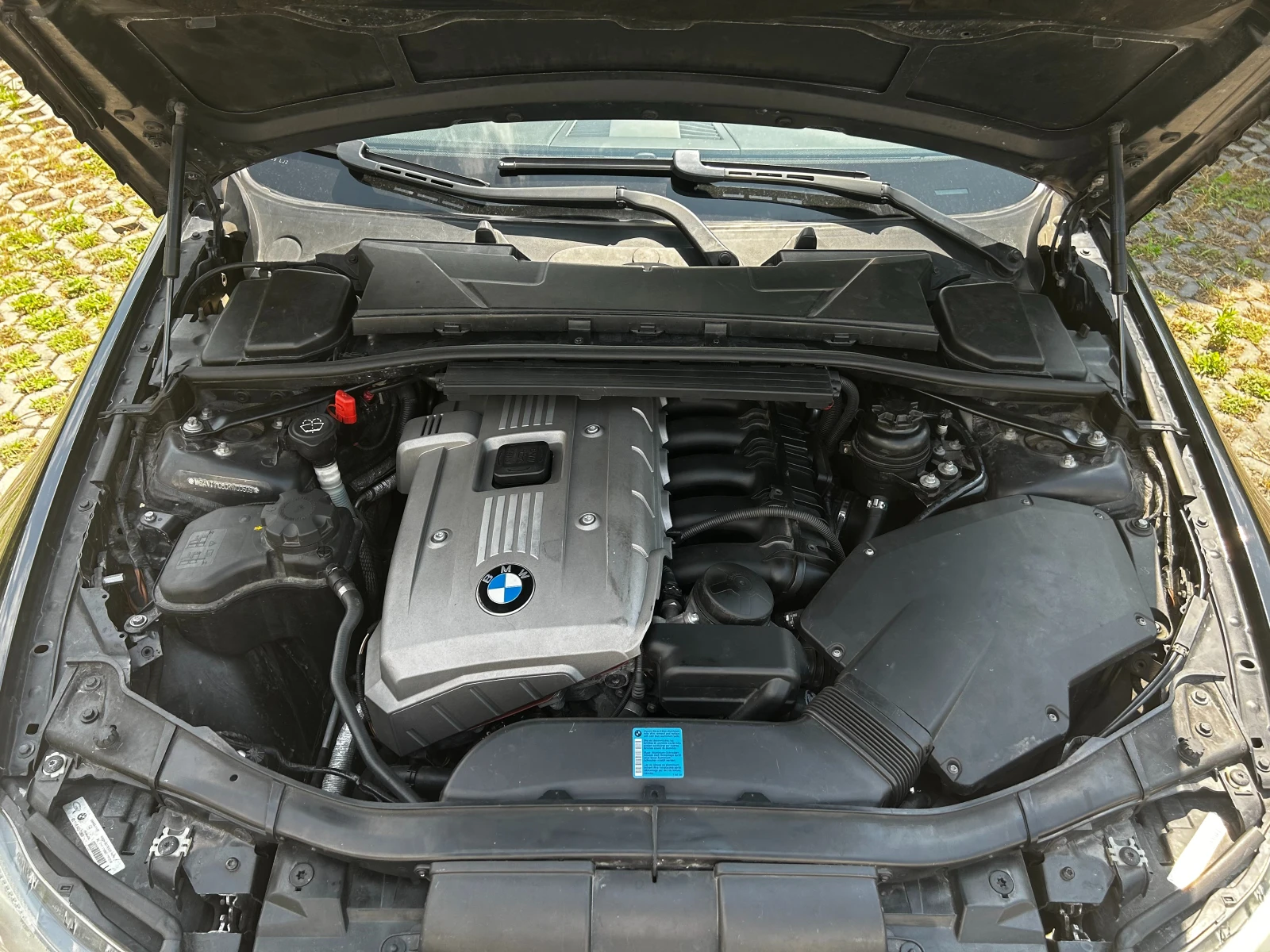 BMW 325 Xi, снимка 14 - Автомобили и джипове - 55213563