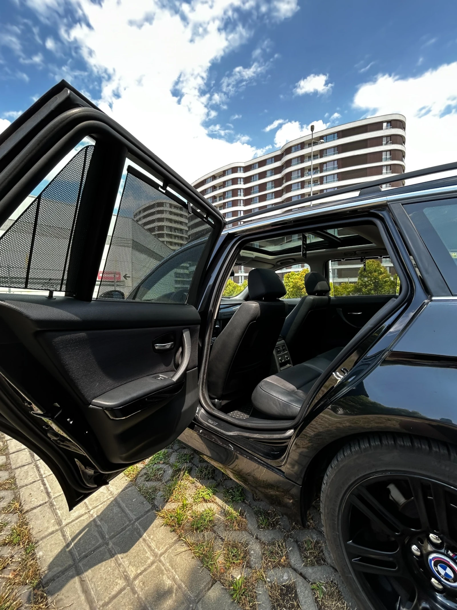 BMW 325 Xi, снимка 10 - Автомобили и джипове - 55213563