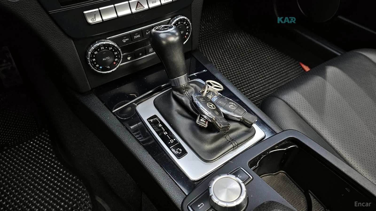 Mercedes-Benz C 220 КОЖА* НАВИ* ПАНО* КАМЕРА, снимка 7 - Автомобили и джипове - 55253629